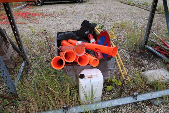 Div. Jernbjælker, tagsten, mursten m.m. 