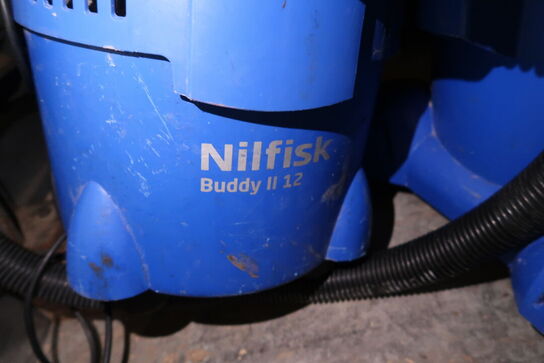 2 stk. støvsugere NILFISK BUDDY II 12