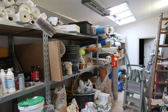 4 fag lagerreoler uden indhold (læs beskrivelse)