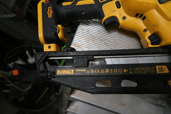 Akku dykkerpistol DEWALT DCN660