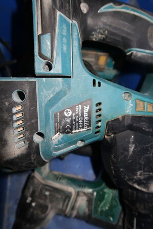 3 stk. akku håndværktøj MAKITA DGA506 m.fl. med batteri og lader