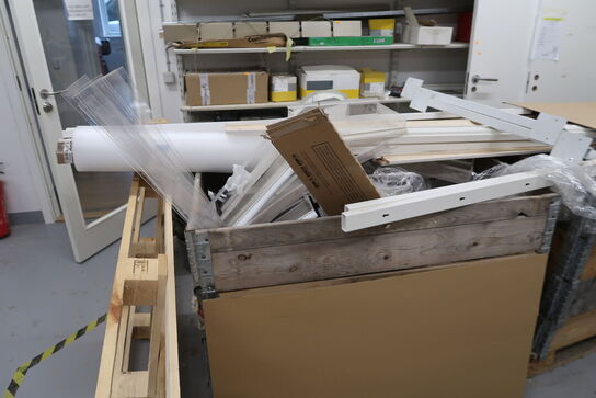 Div. Varelager, karme, reoler m.m.