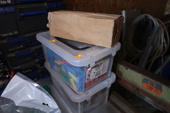 Div. Værktøj samt varelager