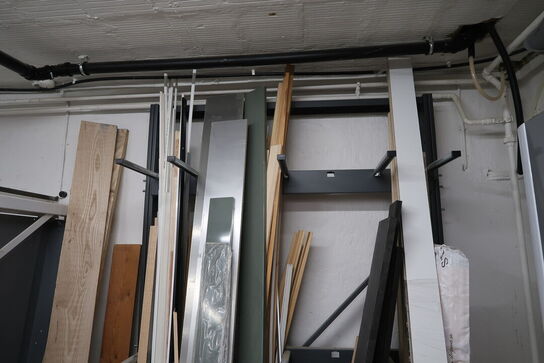 Grenreol samt reol (læs beskrivelse)