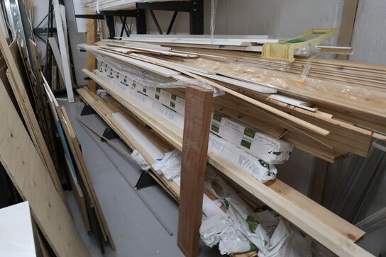 Grenreol samt reol (læs beskrivelse)