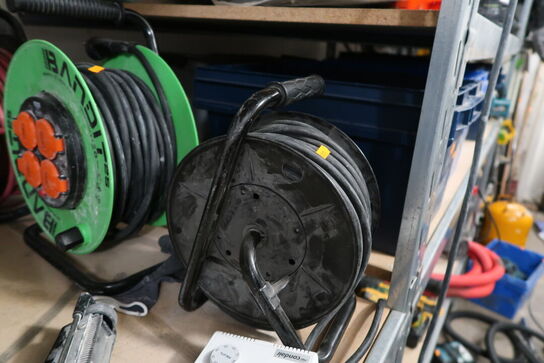 3 stk. kabeltromler samt forlængerledninger