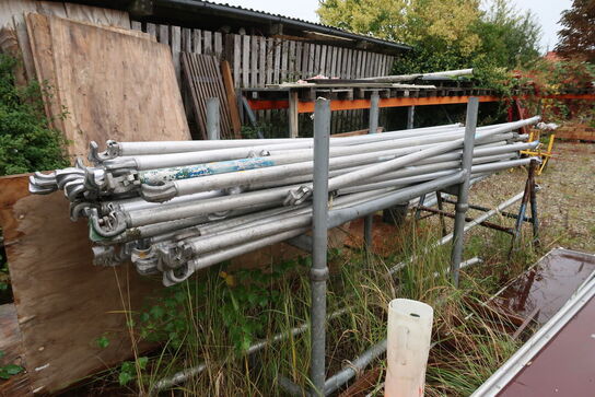 Barrel med stilladsdele JUMBO