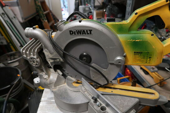 Kap/geringssav DEWALT DWS788-QS