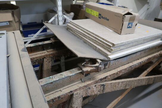 Div. Bukke med skruestikke m.m.