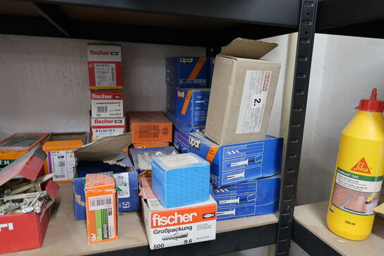 2 fag lagerreoler med div. Skruer m.m.