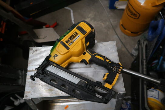 Akku dykkerpistol DEWALT DCN660