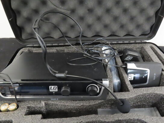 Trådløs microfon med modtager, beltpack og "madonna" microfon