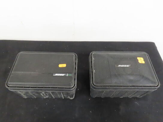 2 stk. BOSE højtalere til installation 151 og 101