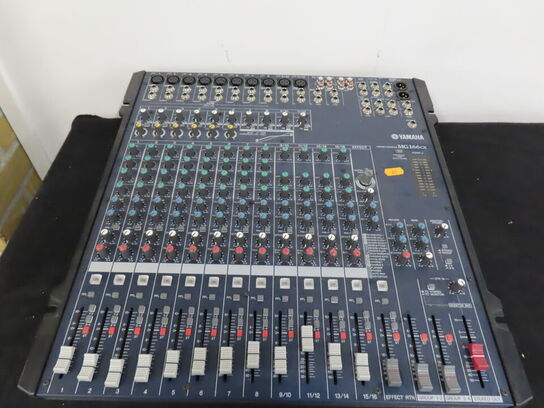 Mixer YAMAHA MG166CX