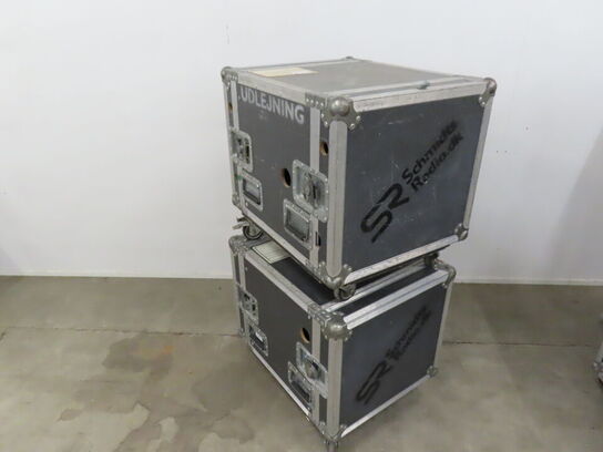 Dimmerracks i flightcase og tom flightcase