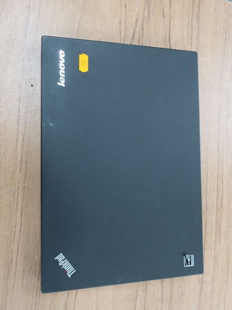 Lenovo ThinkPad L450/Intel i5-5200U/4 GB/192 GB SSD