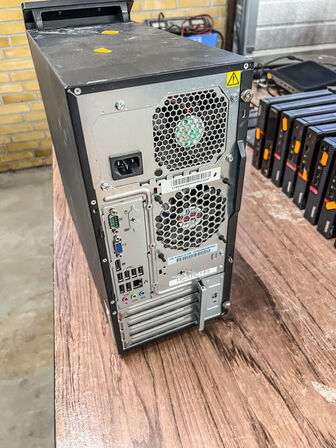 LENOVO ThinkCentre M91p/Intel i5-2400 /4GB/500GB HDD