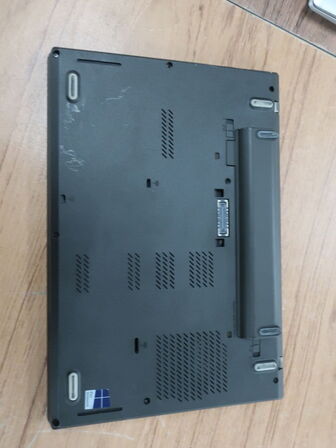 Lenovo ThinkPad L450/Intel i5-5200U/4 GB/128 GB SSD