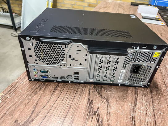 LENOVO V520/Intel i7-7400/8 GB/256 GB SSD