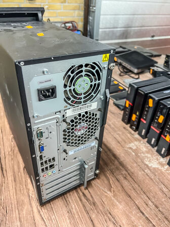 LENOVO Thinkcentre M91p/Intel i5-2400 /4GB/500GB HDD