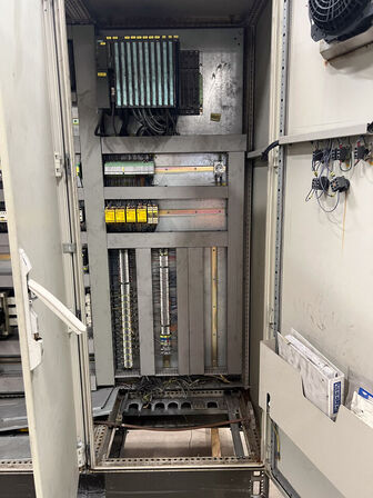 2 stk. styringsskabe m. bl.a. DANFOSS komponenter
