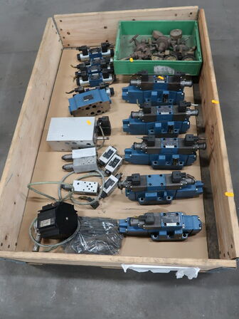 Ventiler MANNESMANN REXROTH m.v. (se billeder)
