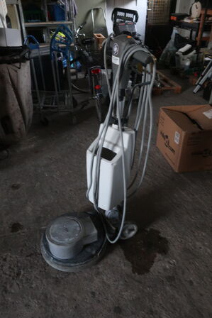 Gulvmaskine NILFISK SD 400