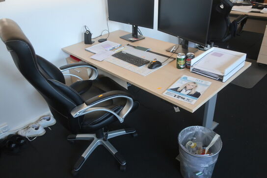 2 arbejdsplader med stol, el. hæve/sænkebord og skuffemondul