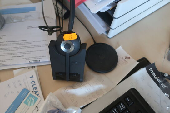 Monitor AOC 34G2X, mus, tastatur, headset