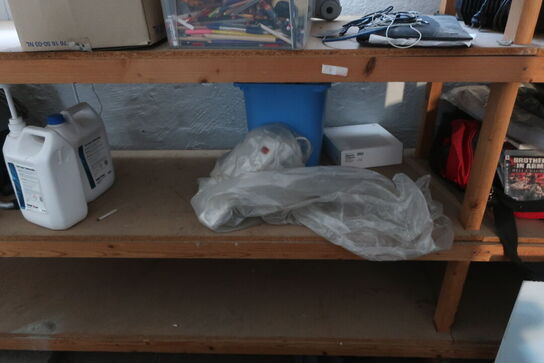 Alt i reol og lige foran "se billeder" 