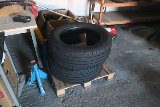 Alt i reol og lige foran "se billeder" 