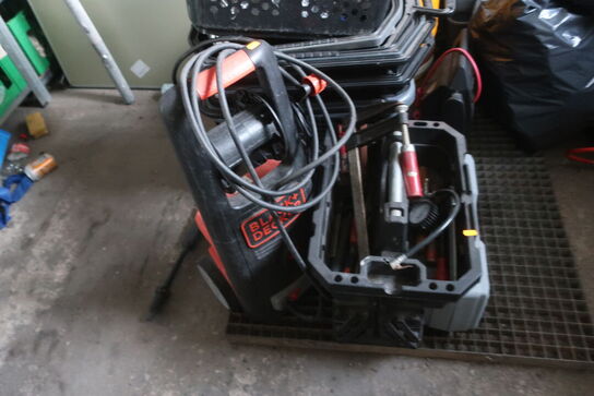 Værkstedsbænk, højtryksrenser, værktøj m.m. 