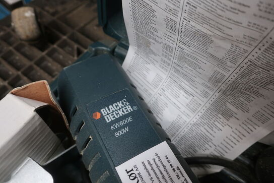 Overfræser BLACK&DECKER KW800E