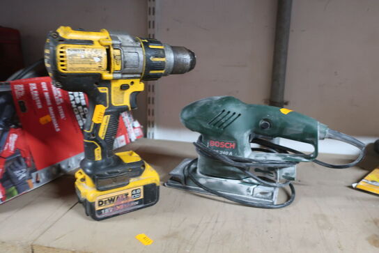Skruemaskine DEWALT samt rystepudser BOSCH PSS 240 A