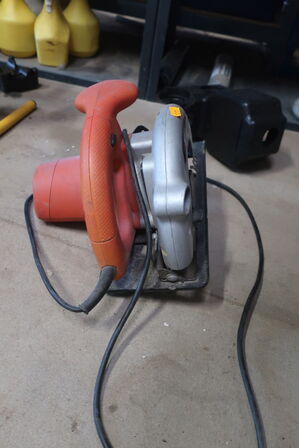 Rundsav BLACK&DECKER CD601