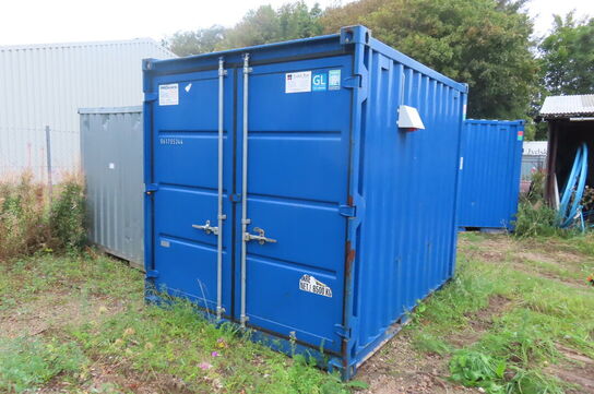 8' container 