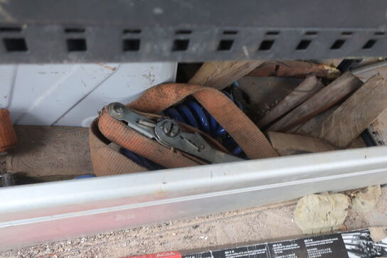 Diverse håndværktøj m.m.