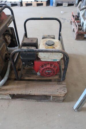 Generator PRAMAC E3200