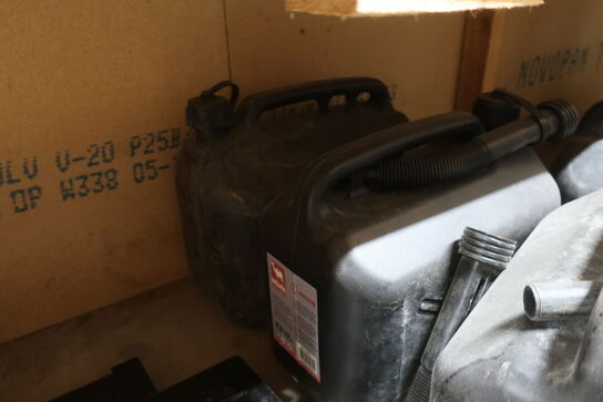 4 stk. jerrycans