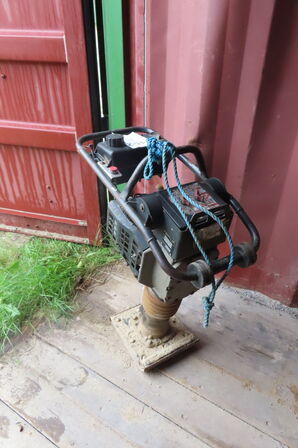 Jordstamper BOMAG BT 60/4