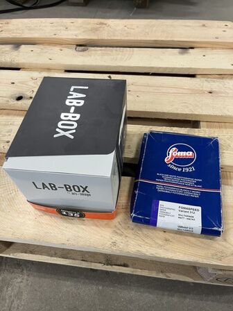 Fremkaldertank LAB-BOX samt FOMA fotopapir (momsfri)